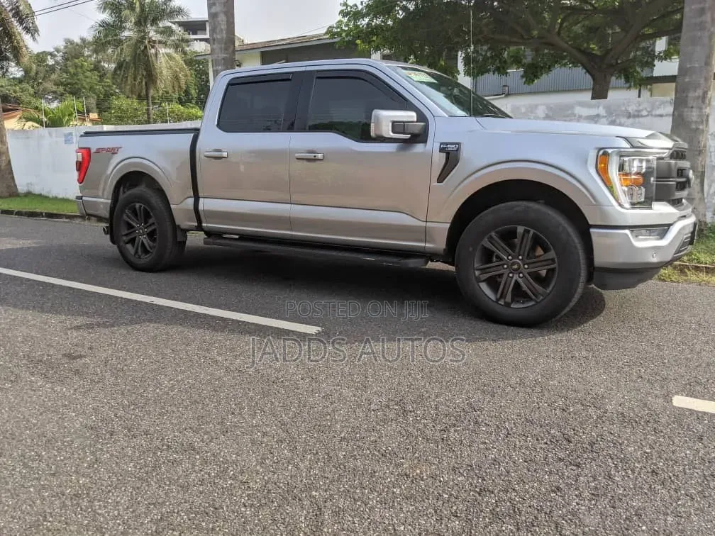 Ford F-150 LARIAT 2022 Gray