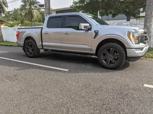 Ford F-150 LARIAT 2022 Gray
