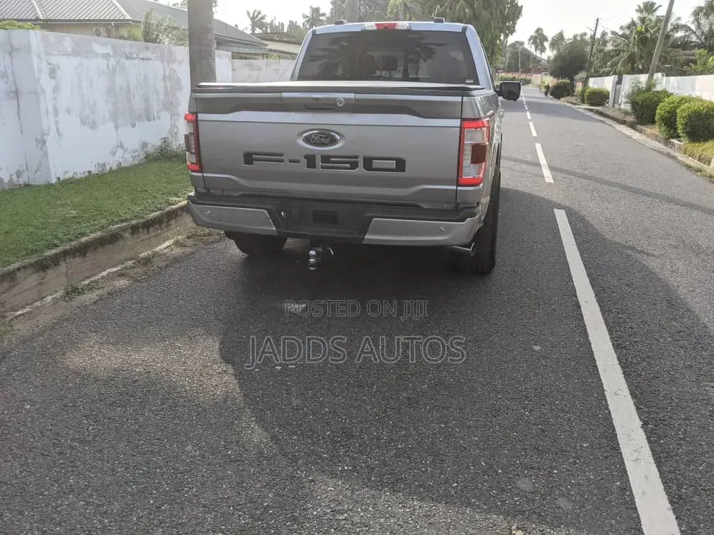 Ford F-150 LARIAT 2022 Gray