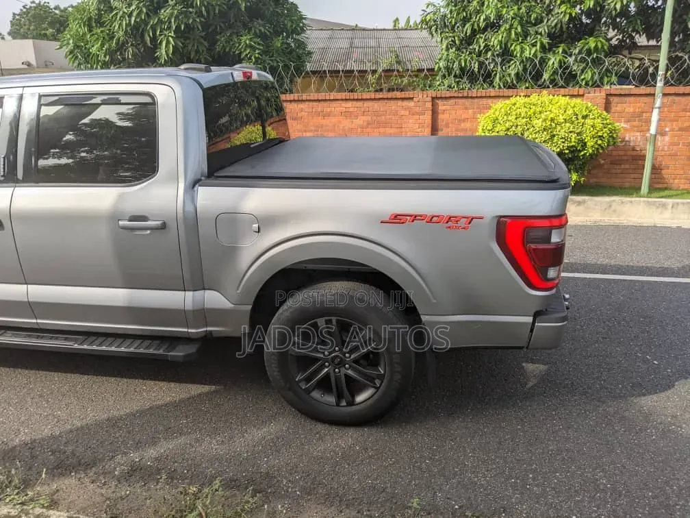 Ford F-150 LARIAT 2022 Gray