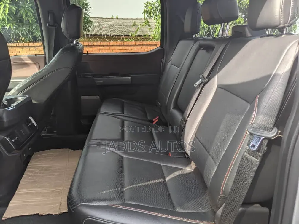 Ford F-150 LARIAT 2022 Gray