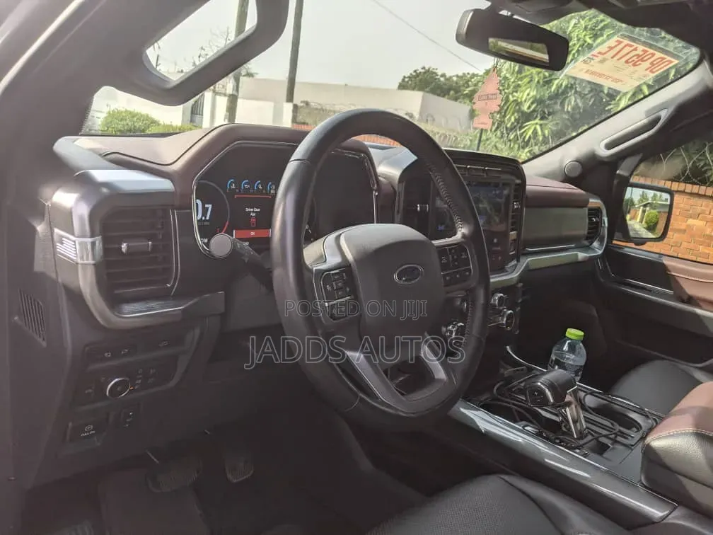 Ford F-150 LARIAT 2022 Gray