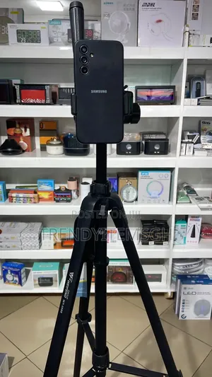 Wt -3560 Lightweight Tripod