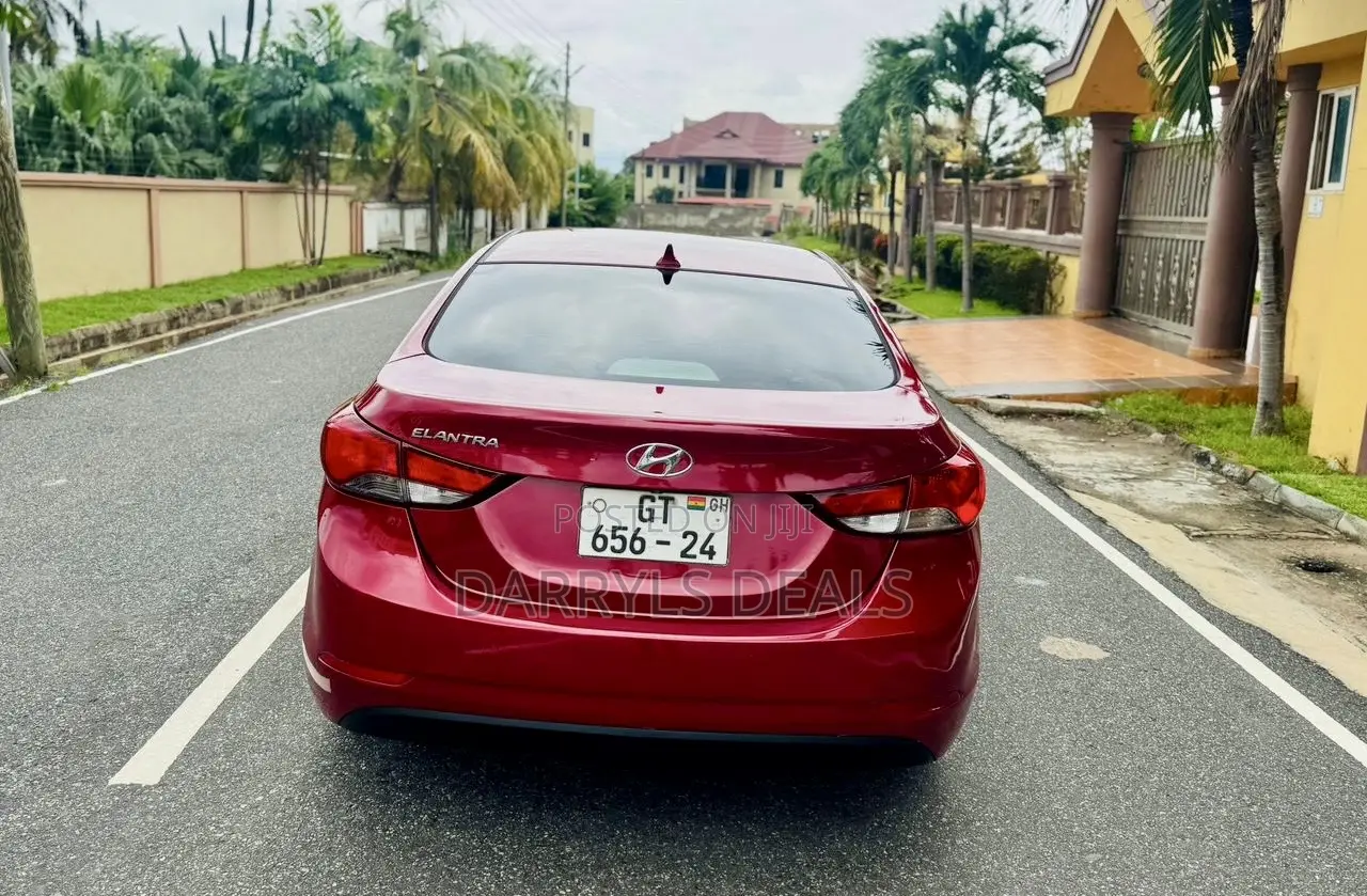 Hyundai Elantra SE Sedan FWD (1.8L 4cyl 6A) 2016 Red