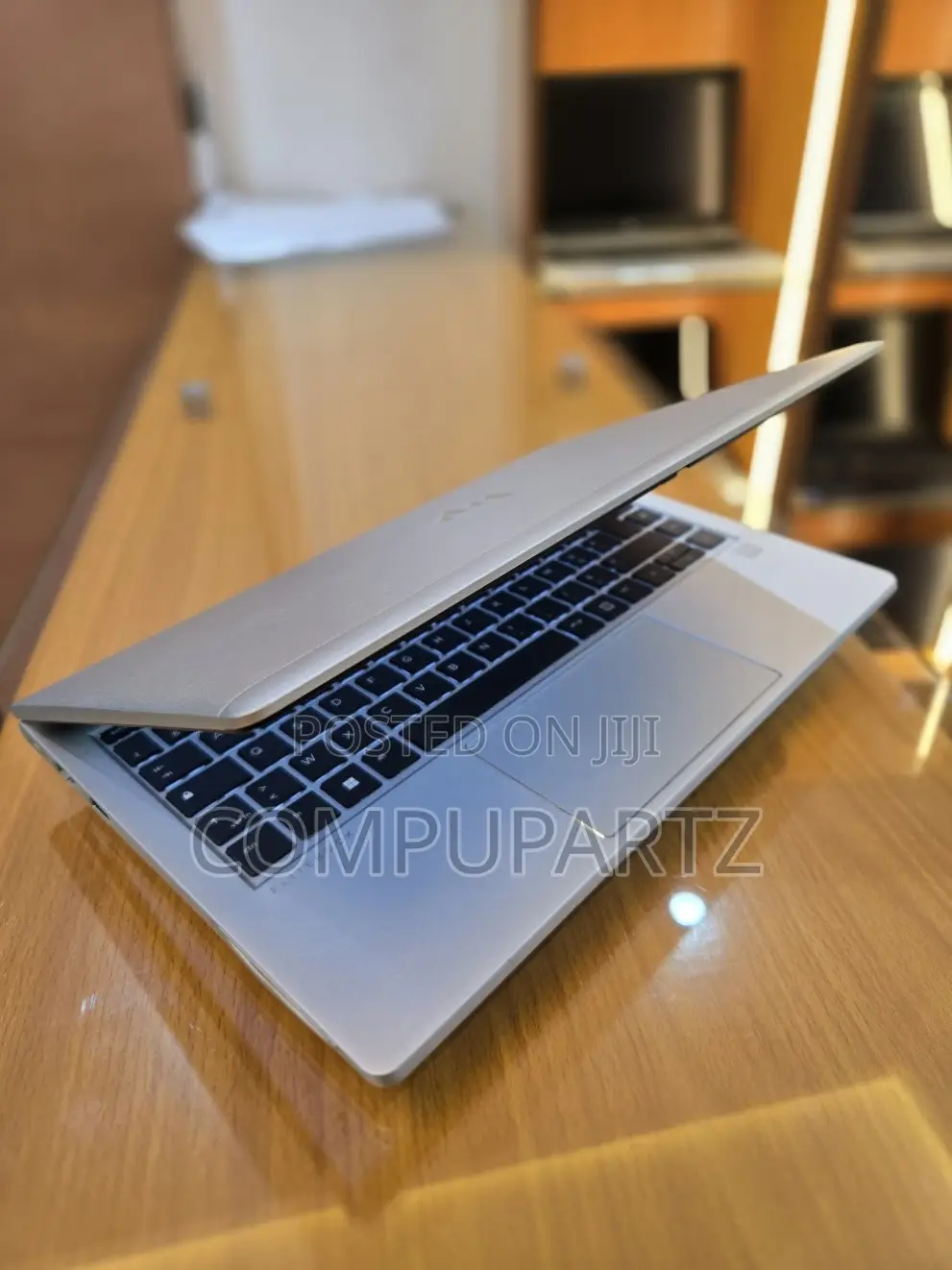 Laptop HP EliteBook 840 G10 16GB AMD Ryzen 5 SSD 256GB