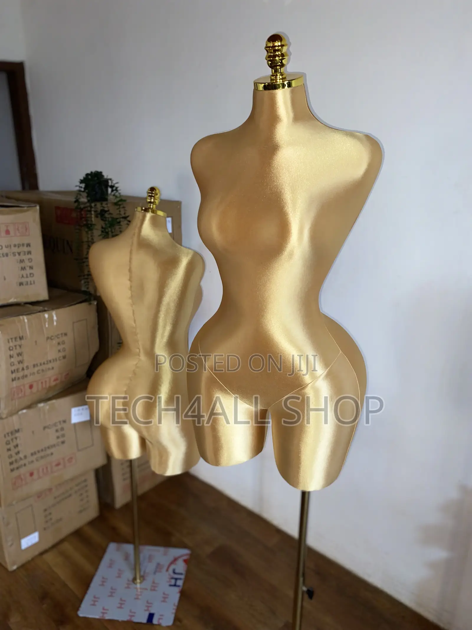 Pin-able Boutique Curvy Fabric Female Plus Size Mannequin