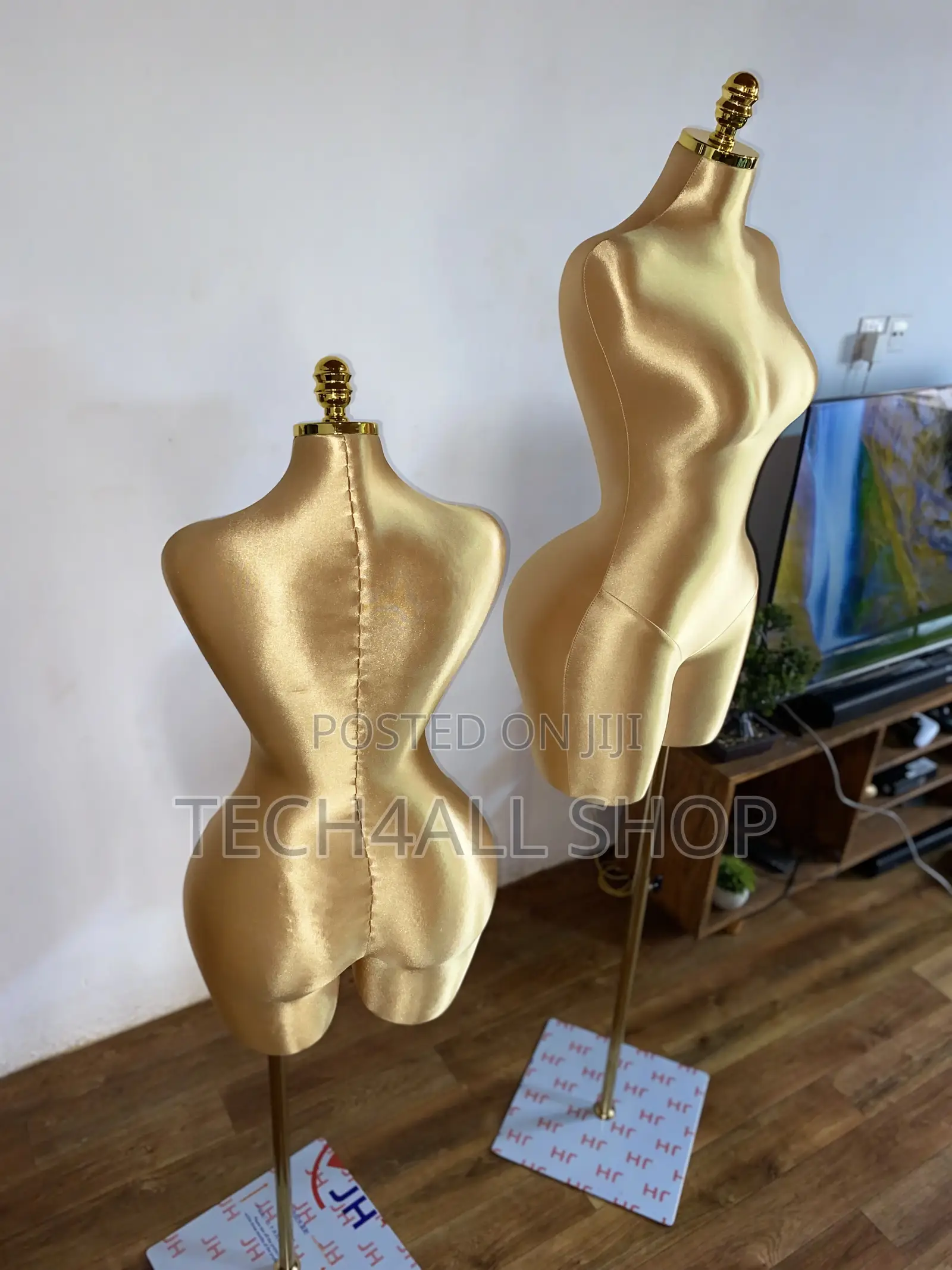Pin-able Boutique Curvy Fabric Female Plus Size Mannequin