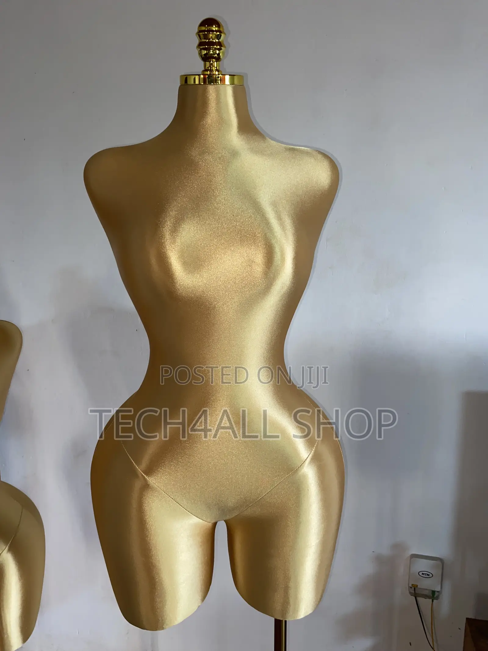 Pin-able Boutique Curvy Fabric Female Plus Size Mannequin