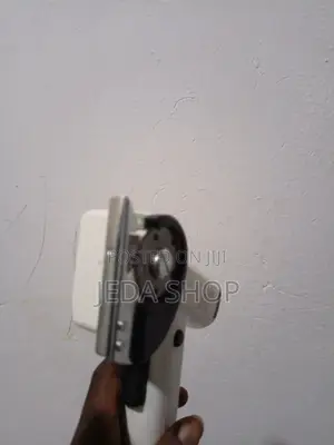 Electric Rotary Fabric Cutter