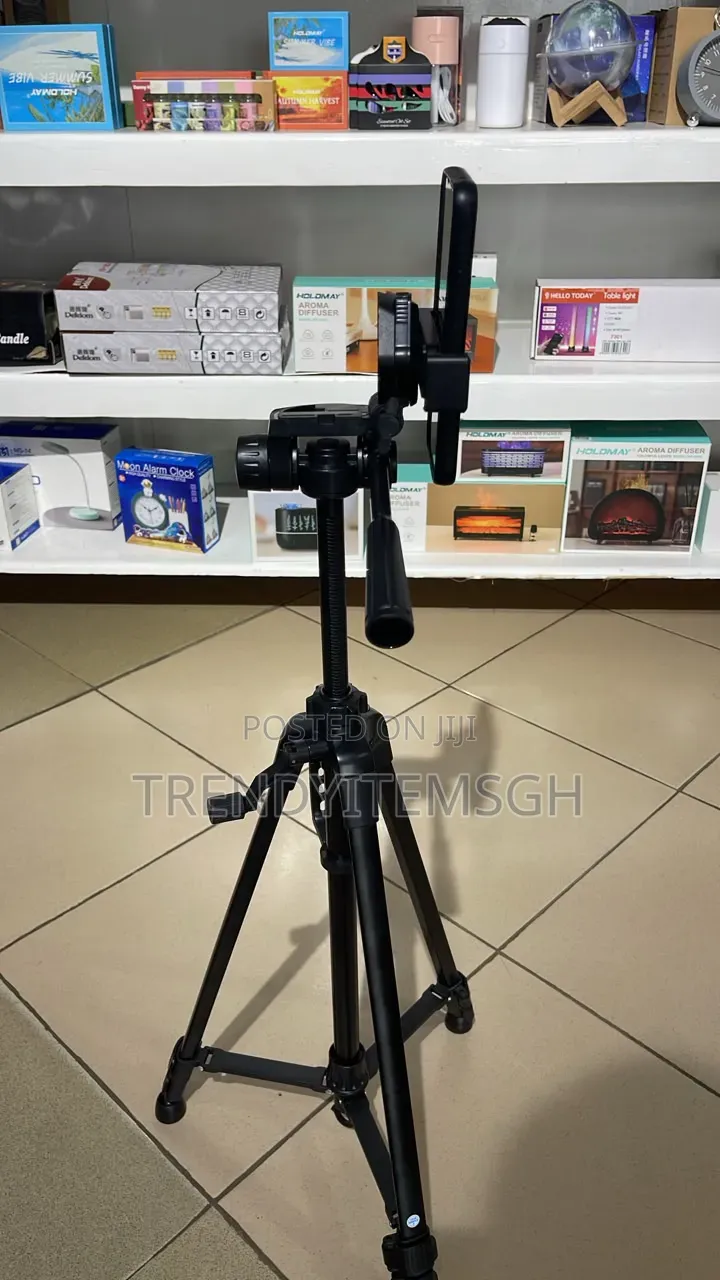 Live Streaming Tripod Stand (5 Feet Tall)