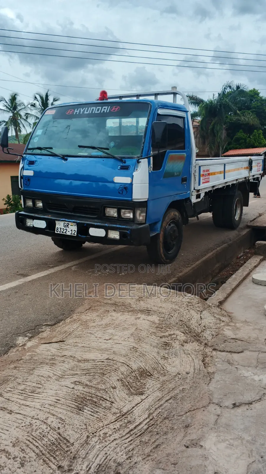 Hyundai Mighty 1