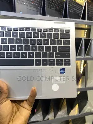 Laptop HP EliteBook 830 G9 16GB Intel Core i5 SSD 256GB