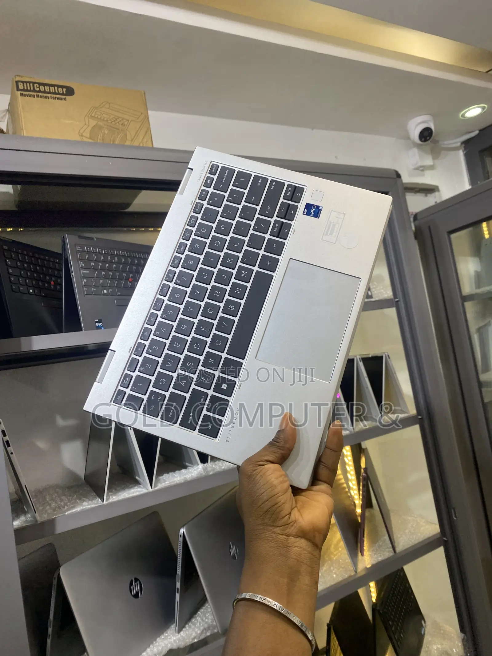 Laptop HP EliteBook 830 G9 16GB Intel Core i5 SSD 256GB
