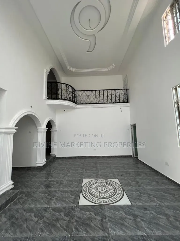 6bdrm House in Kasoa / Amanfrom, Adam Nana for sale