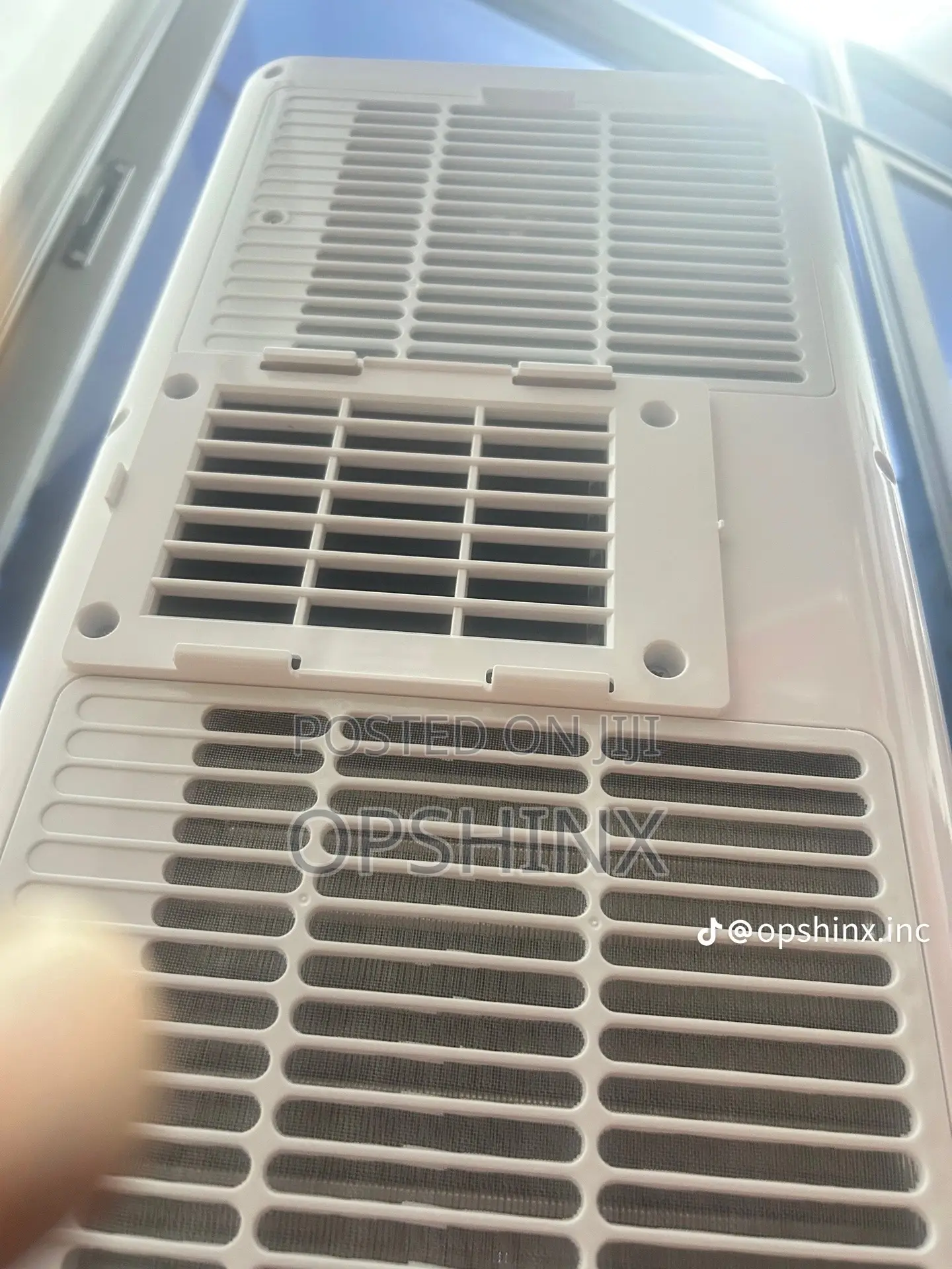 Royalstar's Compact 1 Hp Mobile Air Conditioner