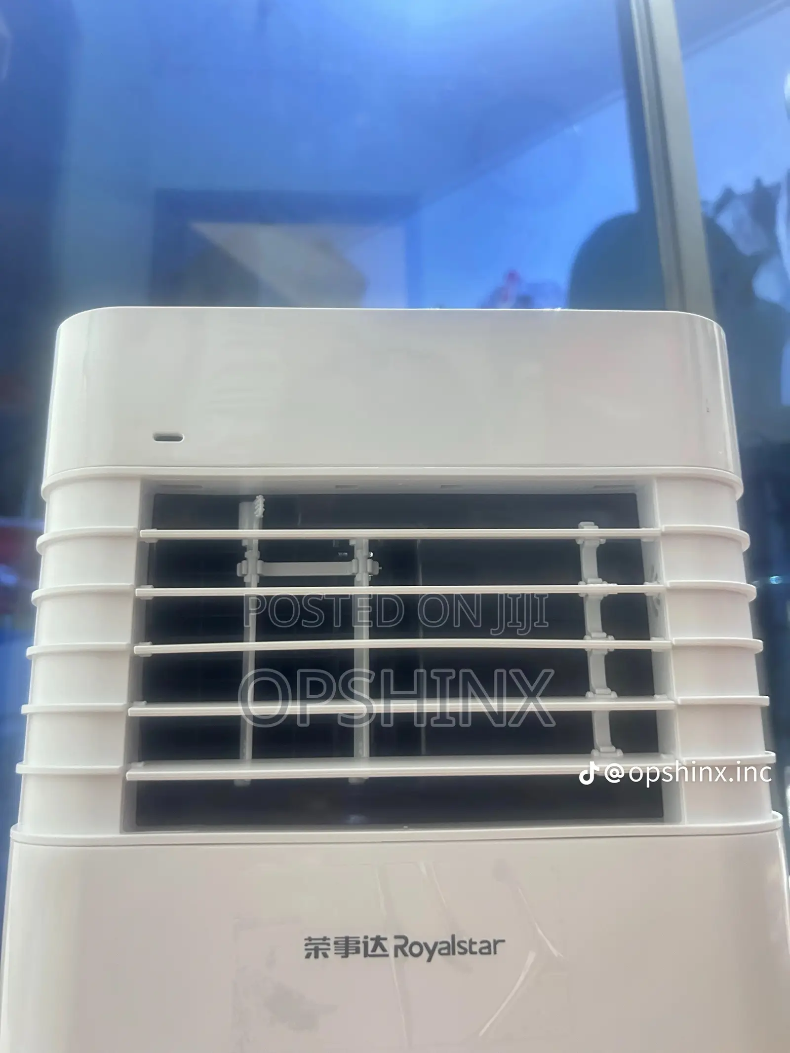 Royalstar's Compact 1 Hp Mobile Air Conditioner