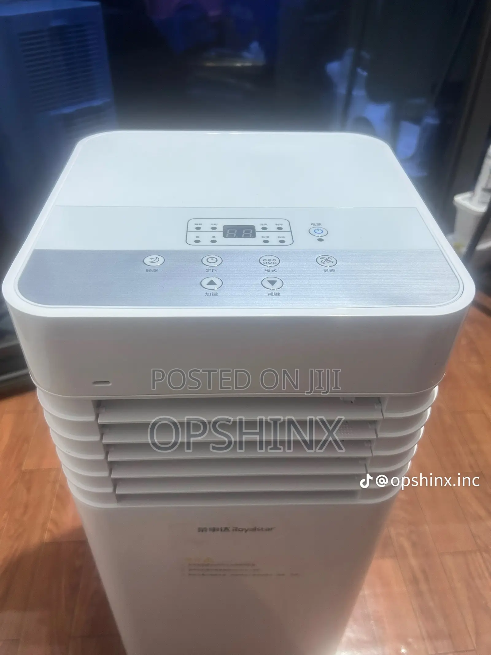 Royalstar's Compact 1 Hp Mobile Air Conditioner