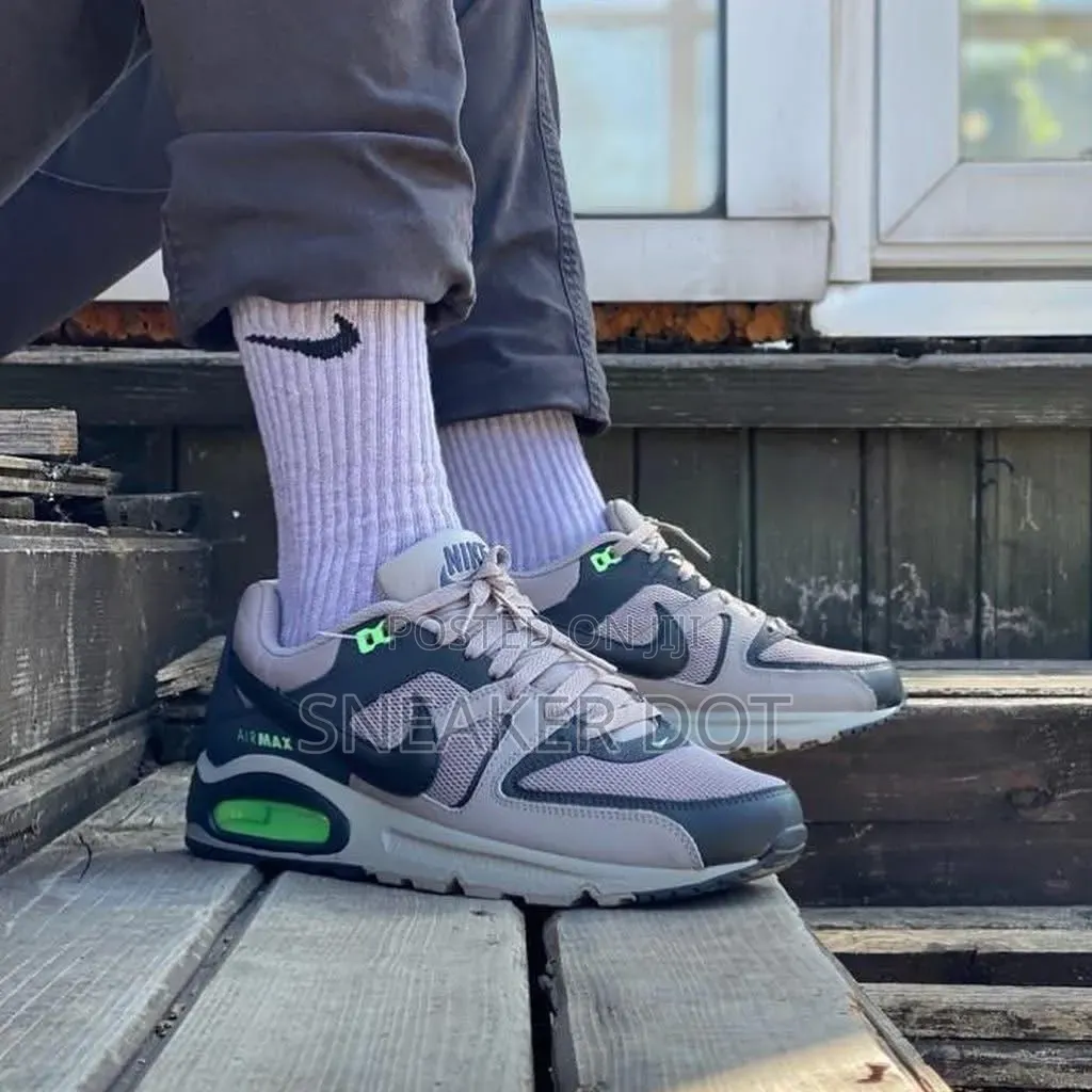 Nike Airmax Command