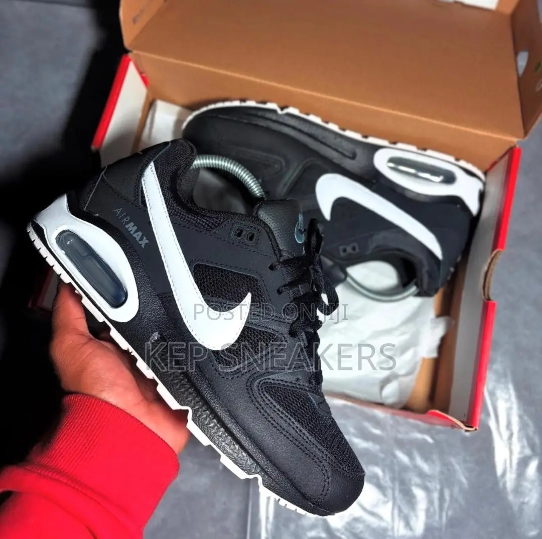 Nike Air Max Command