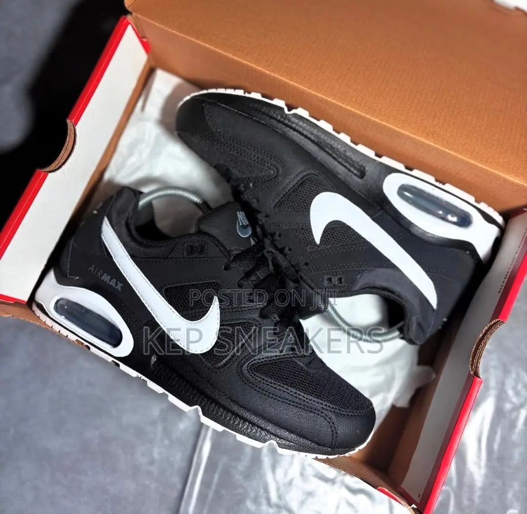Nike Air Max Command
