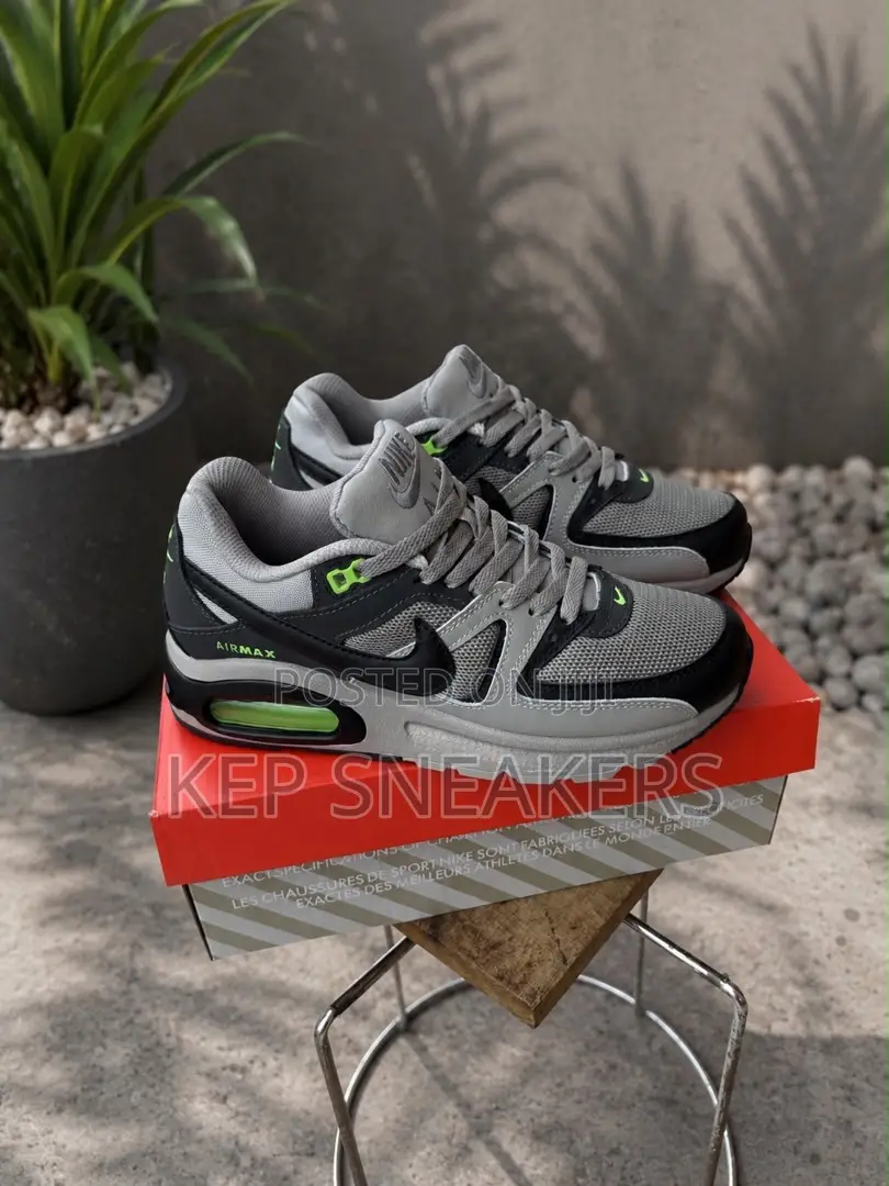 Nike Air Max Command