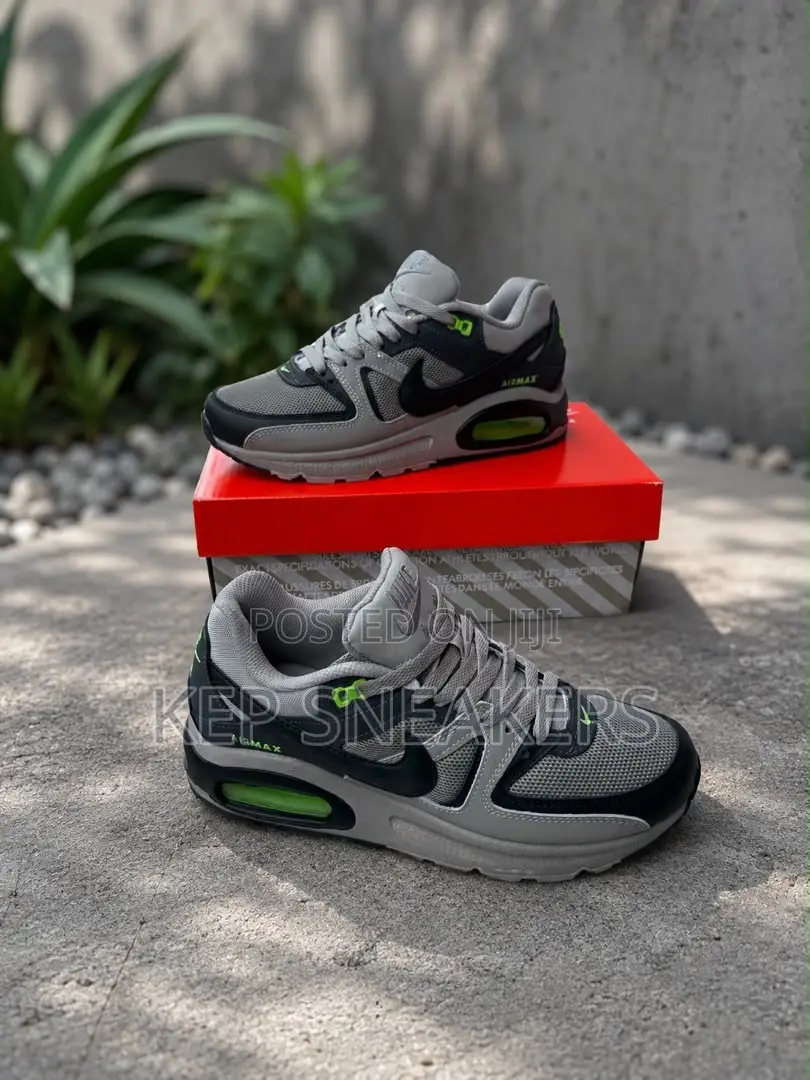 Nike Air Max Command