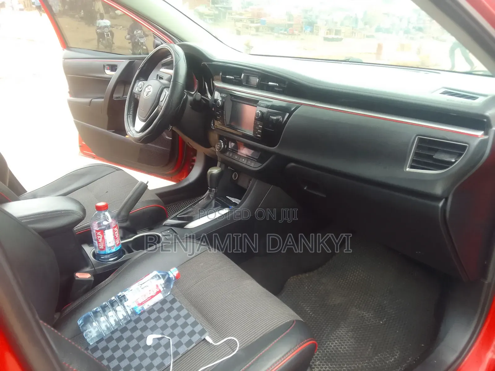 Toyota Corolla 2016 Red