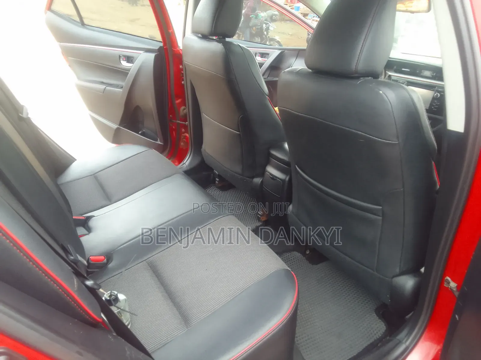 Toyota Corolla 2016 Red