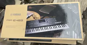Yamaha PSR-E483