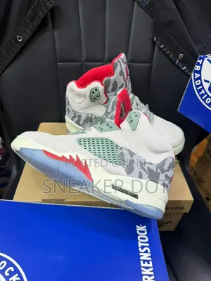 Nike Jordan 5 Retro