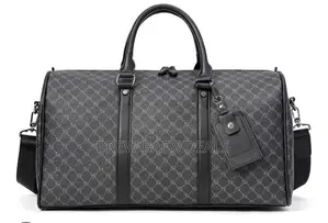 Premium Quality Thick Leather Duffle Bag With Shoulder Strap.