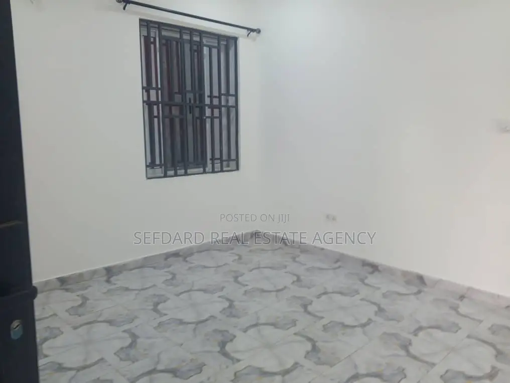 1bdrm Apartment in Sefdard, Pokuase for rent