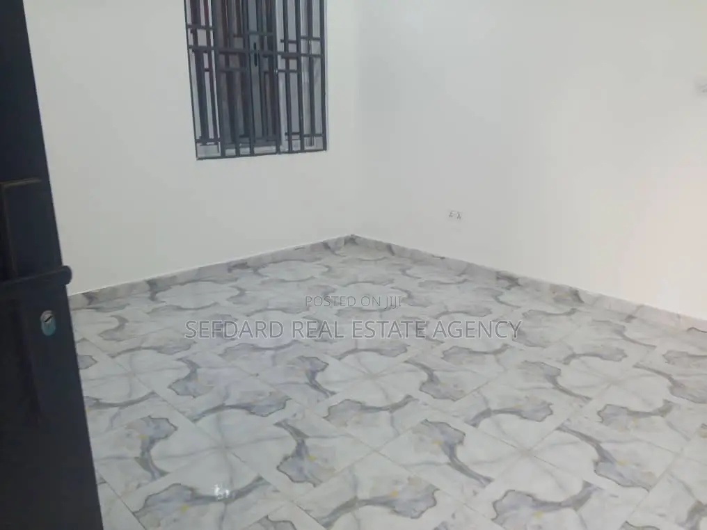 1bdrm Apartment in Sefdard, Pokuase for rent