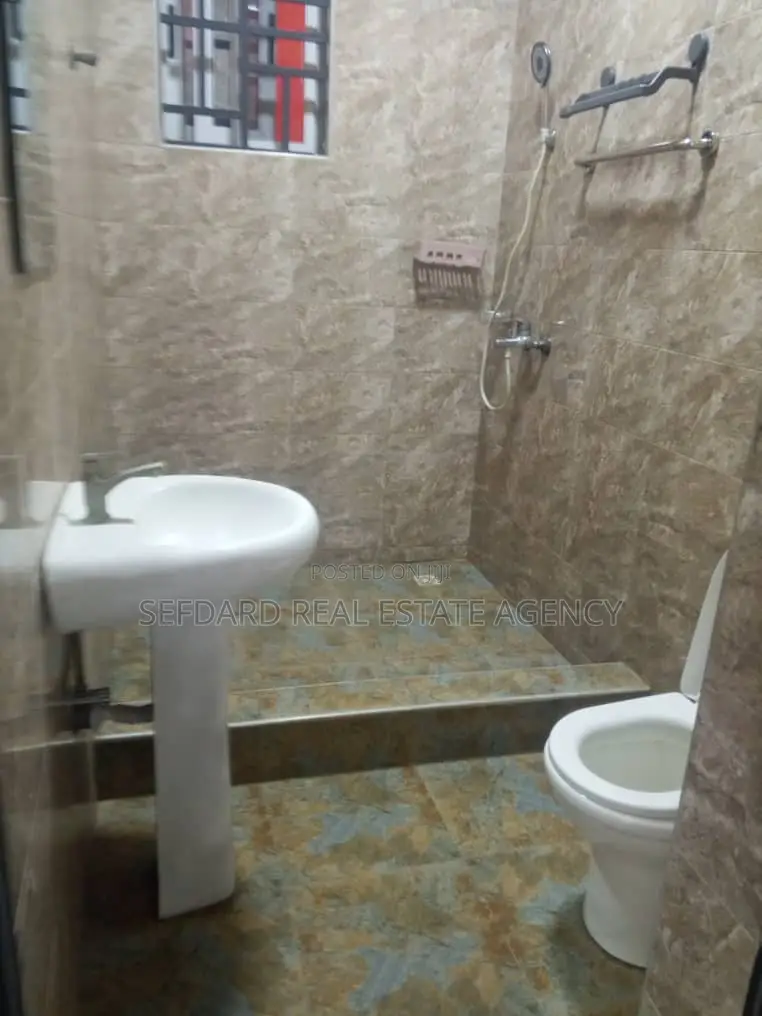 1bdrm Apartment in Sefdard, Pokuase for rent