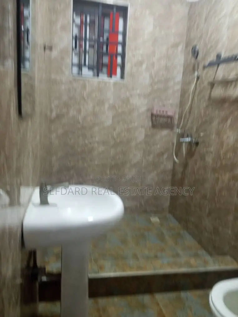 1bdrm Apartment in Sefdard, Pokuase for rent