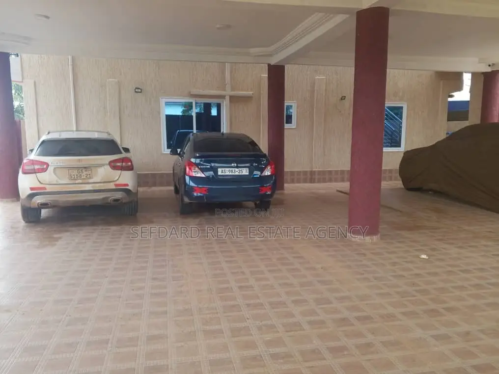 1bdrm Apartment in Sefdard, Pokuase for rent