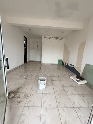Spacious Shop/Store/Office Space/Showroom Wit an Extra Office,Spintex