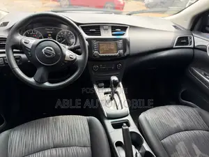Nissan Sentra SR 2017 Gray