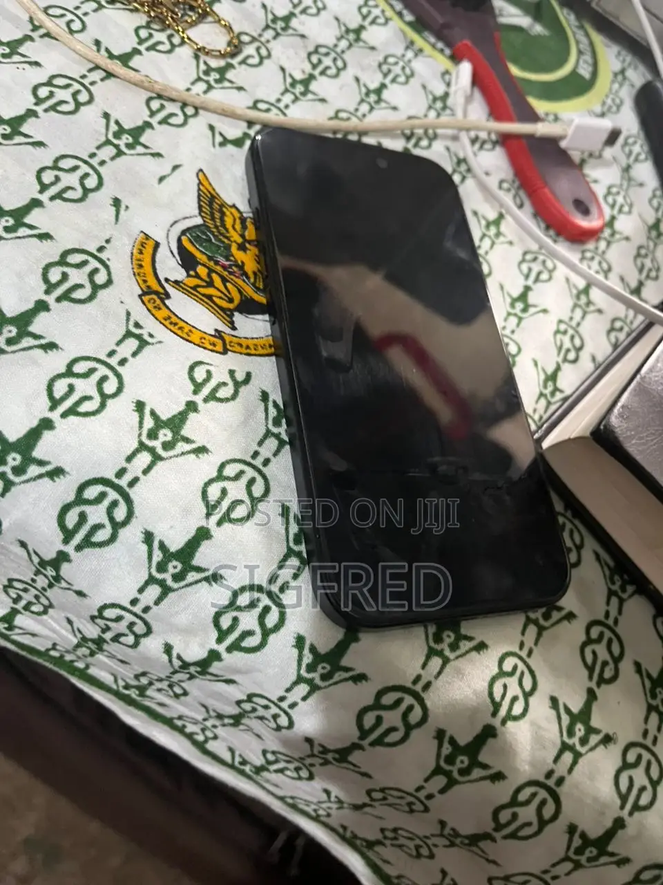 Apple iPhone 16 128 GB Black