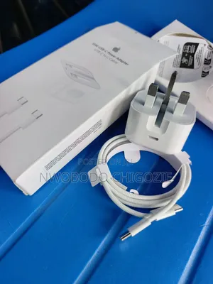 Type-C 35w Power Adapter iPhone 17 Pro Max Compatible - New