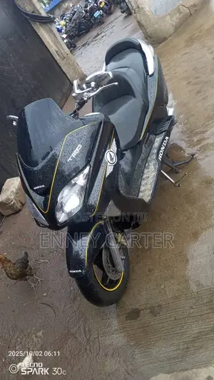 Honda Forza 2016 Black