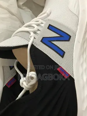 New Balance Tennis Shoes