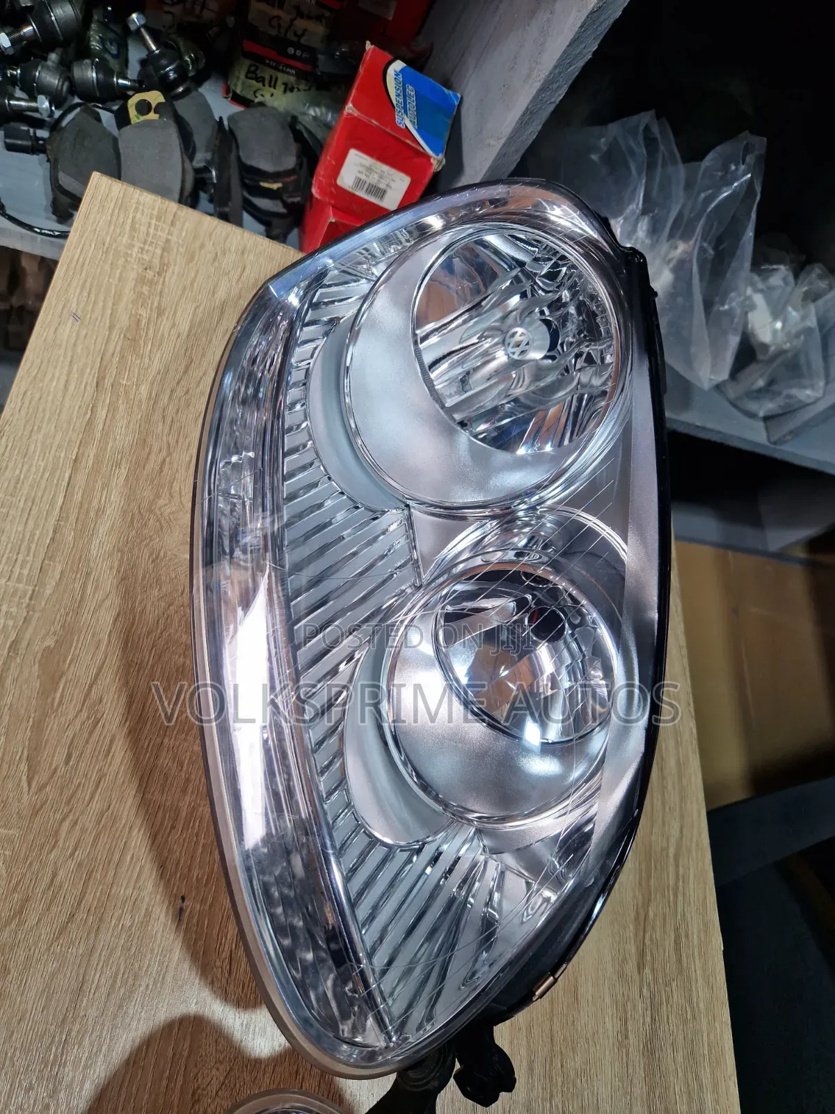 Headlight for Volkswagen Golf v Jetta V