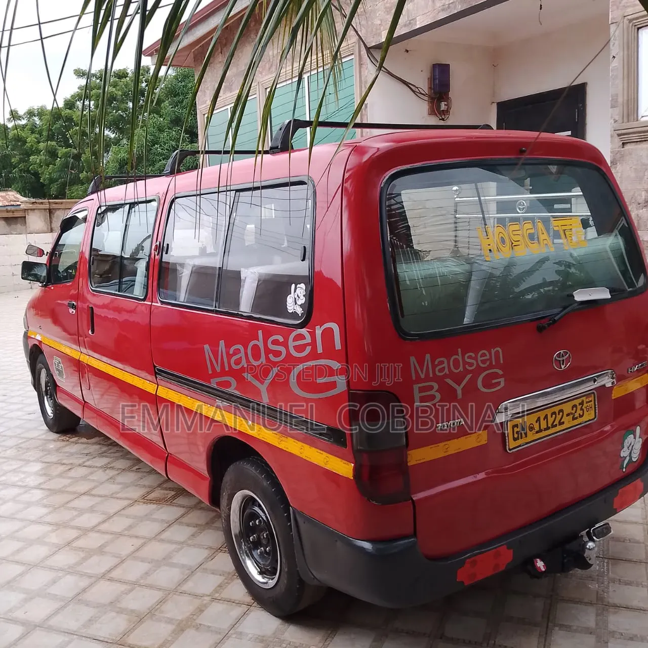 Toyota HiAce 2012 Red