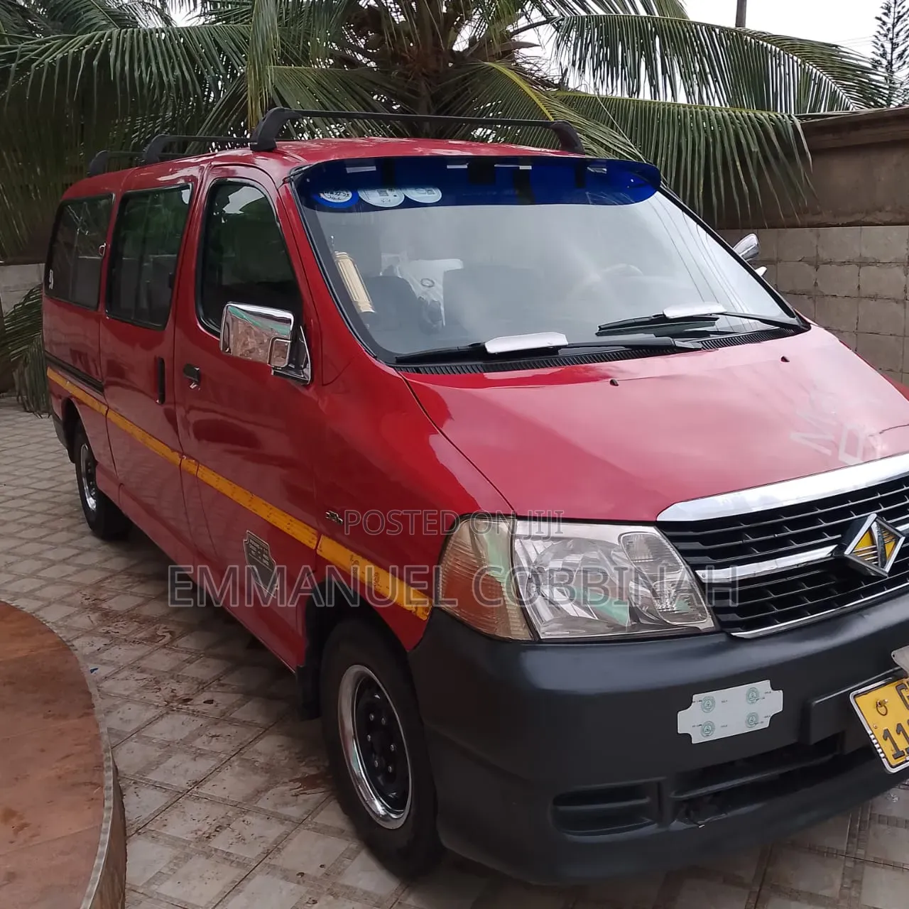 Toyota HiAce 2012 Red