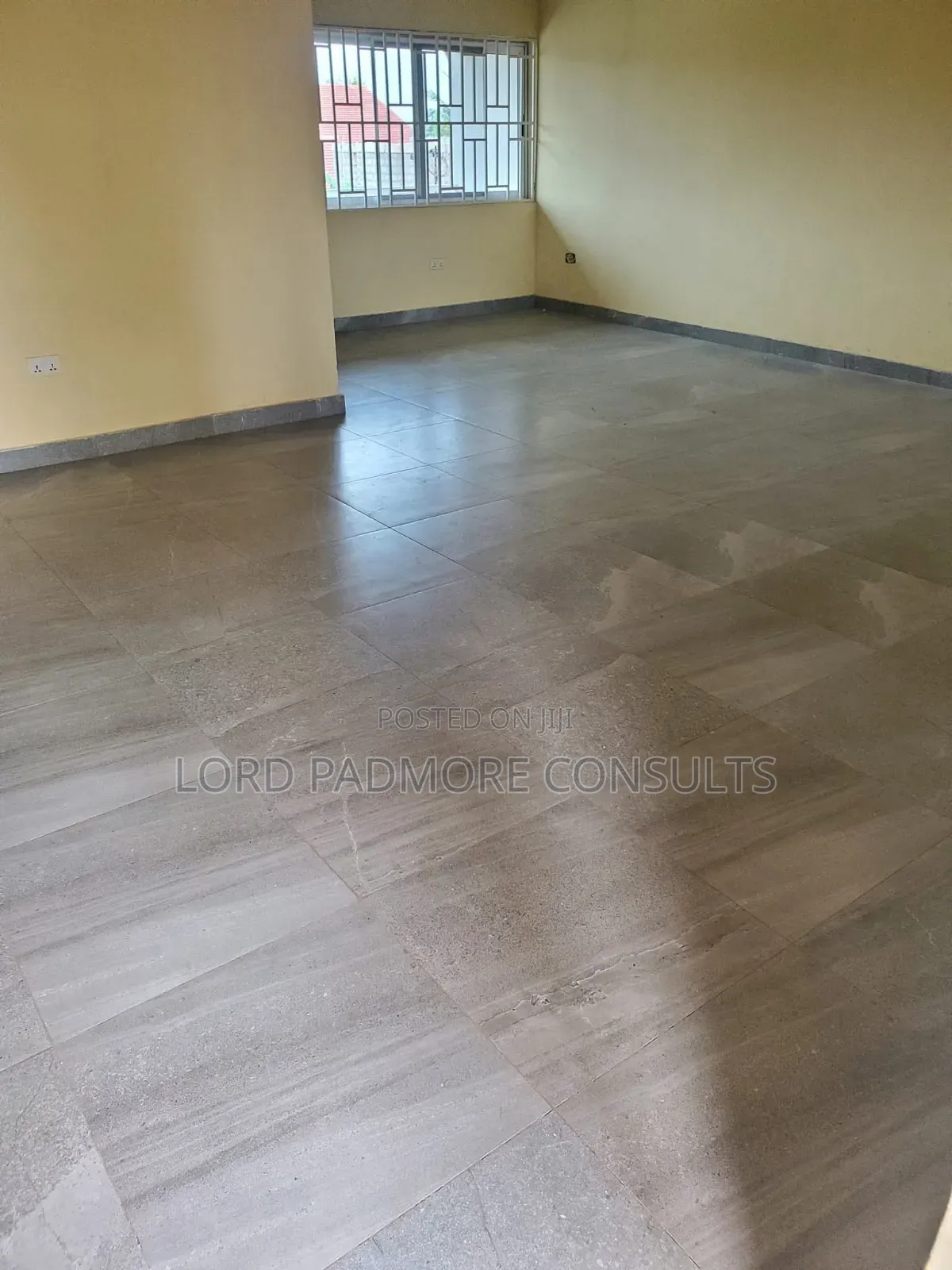 2bdrm Apartment in Adenta-Aviation, Housing Down for rent
