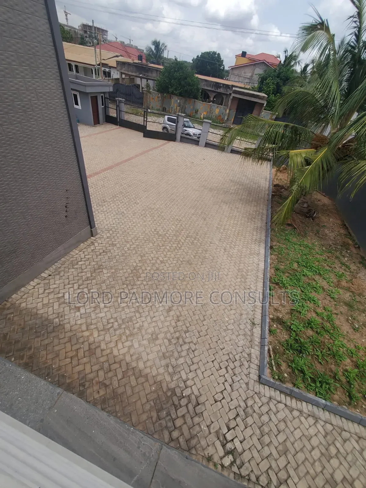 2bdrm Apartment in Adenta-Aviation, Housing Down for rent
