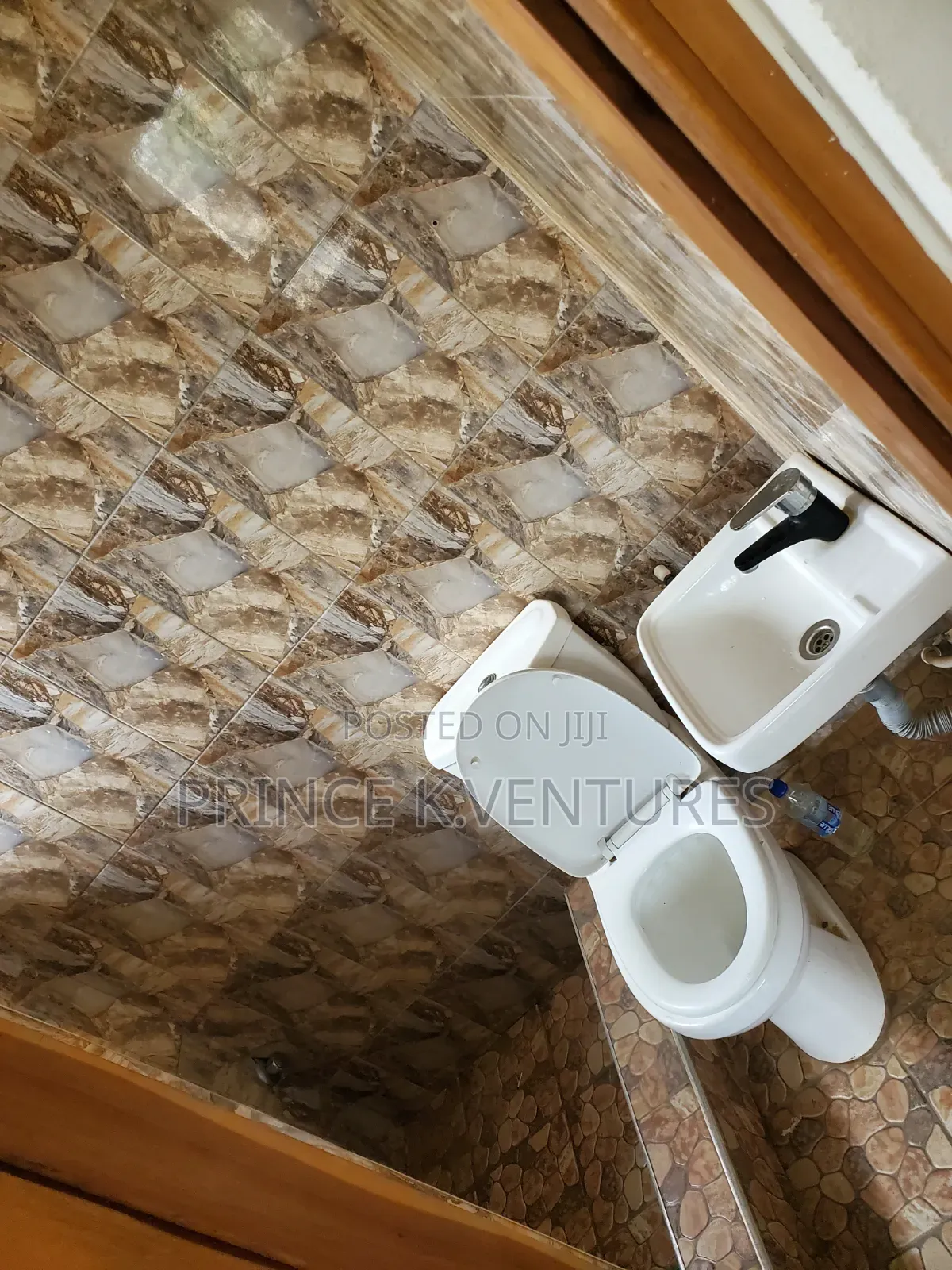 Furnished 2bdrm Apartment in Kings Properties, Mallam for rent