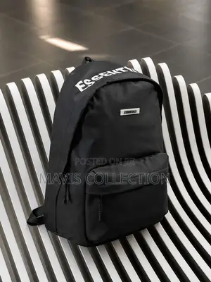 Essential Backpad Bag