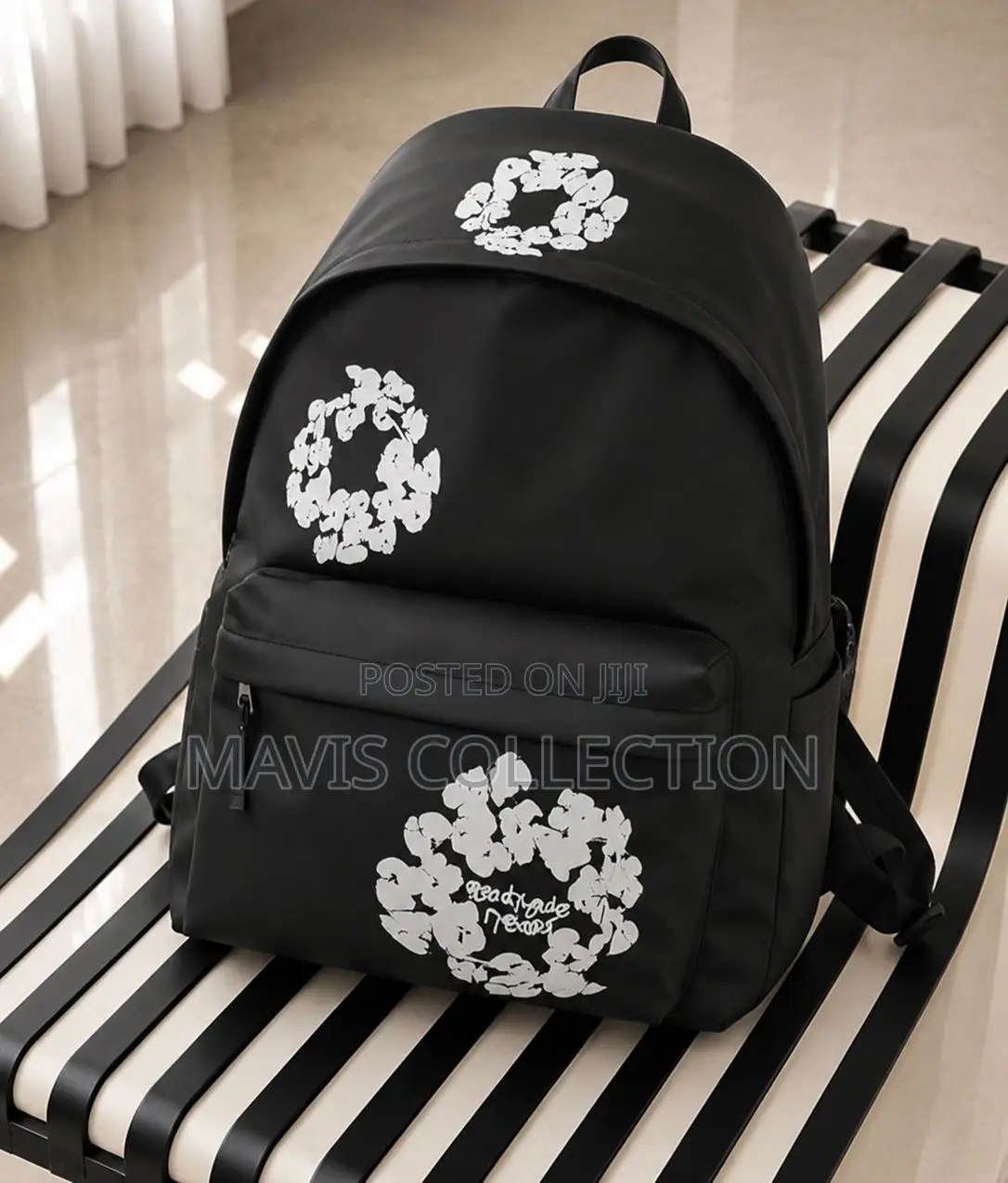 Essential Backpad Bag